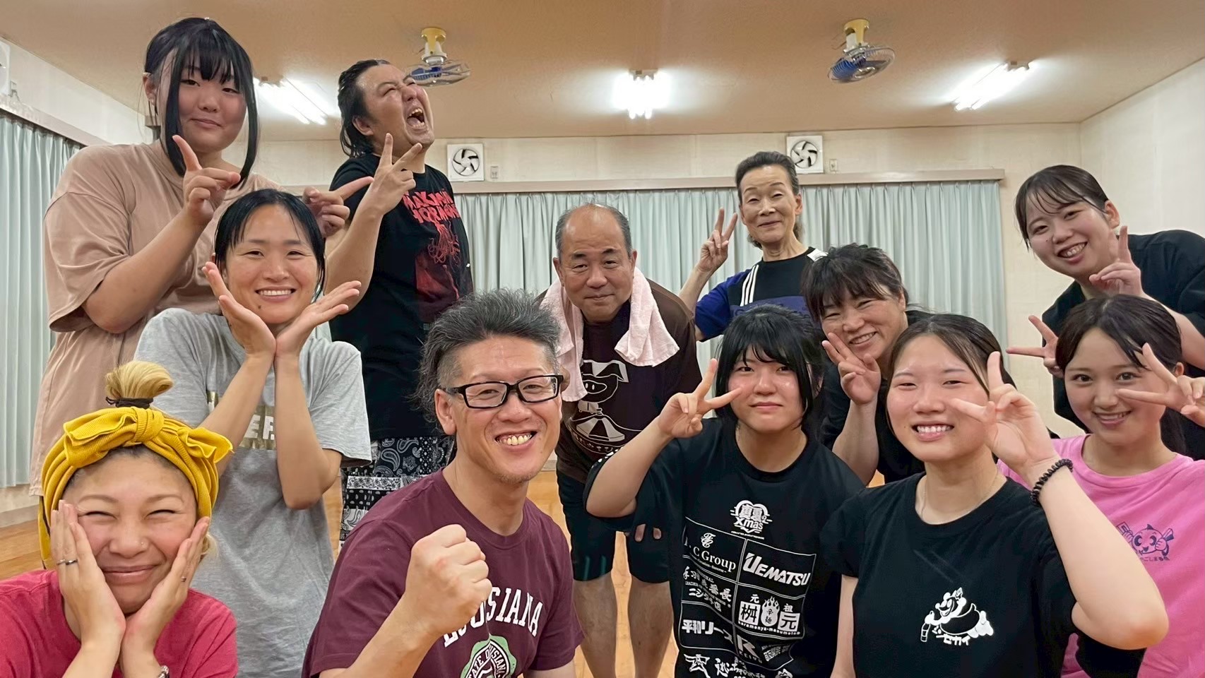 えれ隊の集合写真